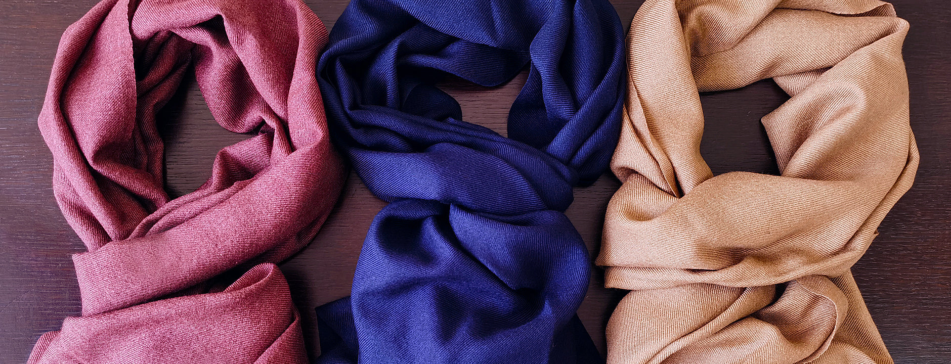 FINAMORE 1925 SCARVES