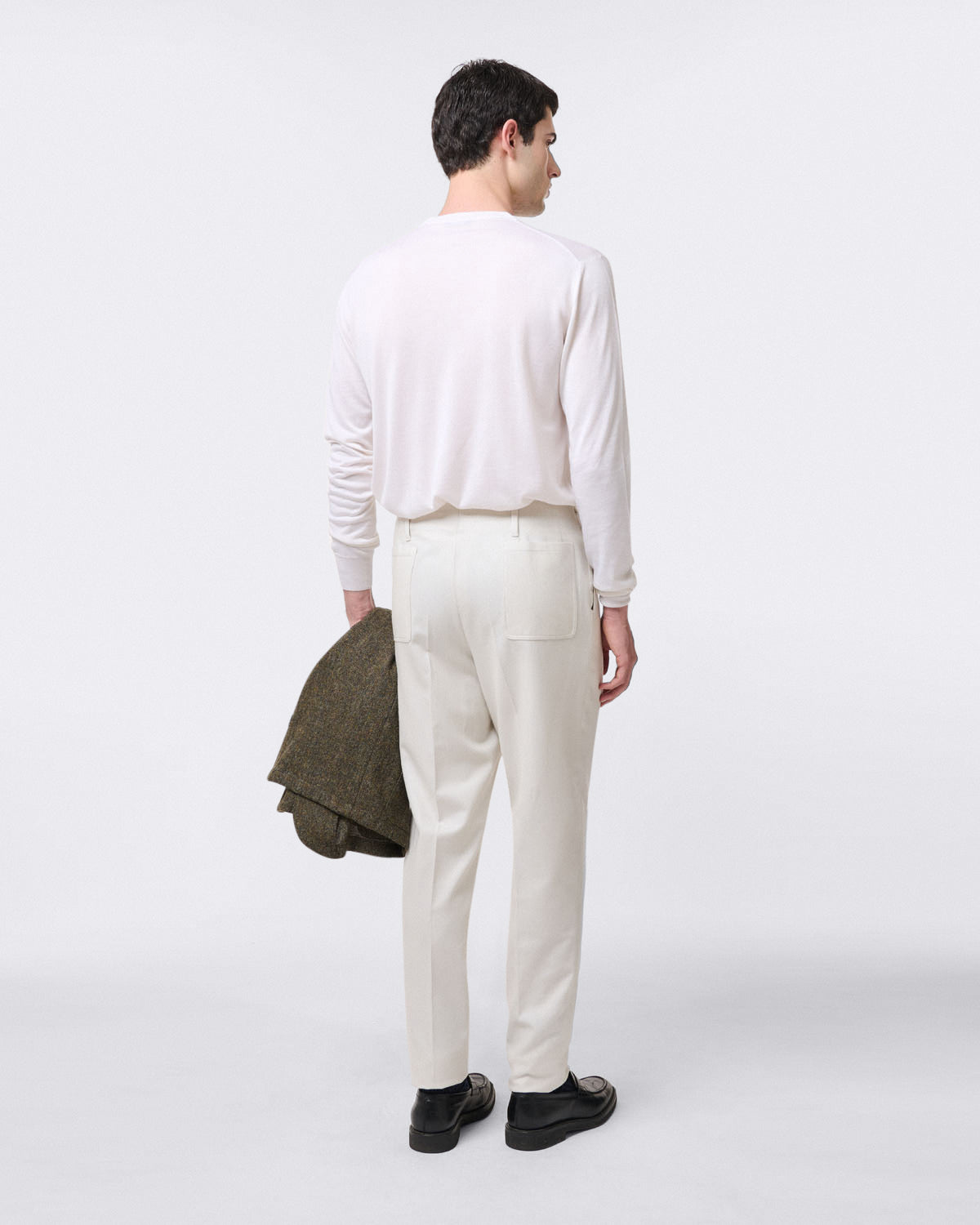 Bogart sports trousers with pleats and patch pockets on the back