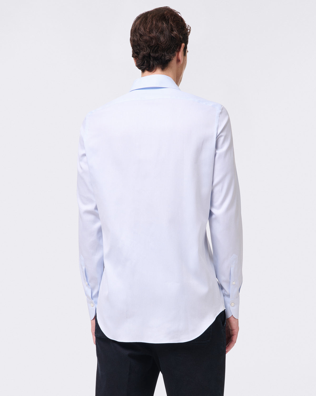 Classic slim fit Milano twill cotton shirt. One Piece Collar
