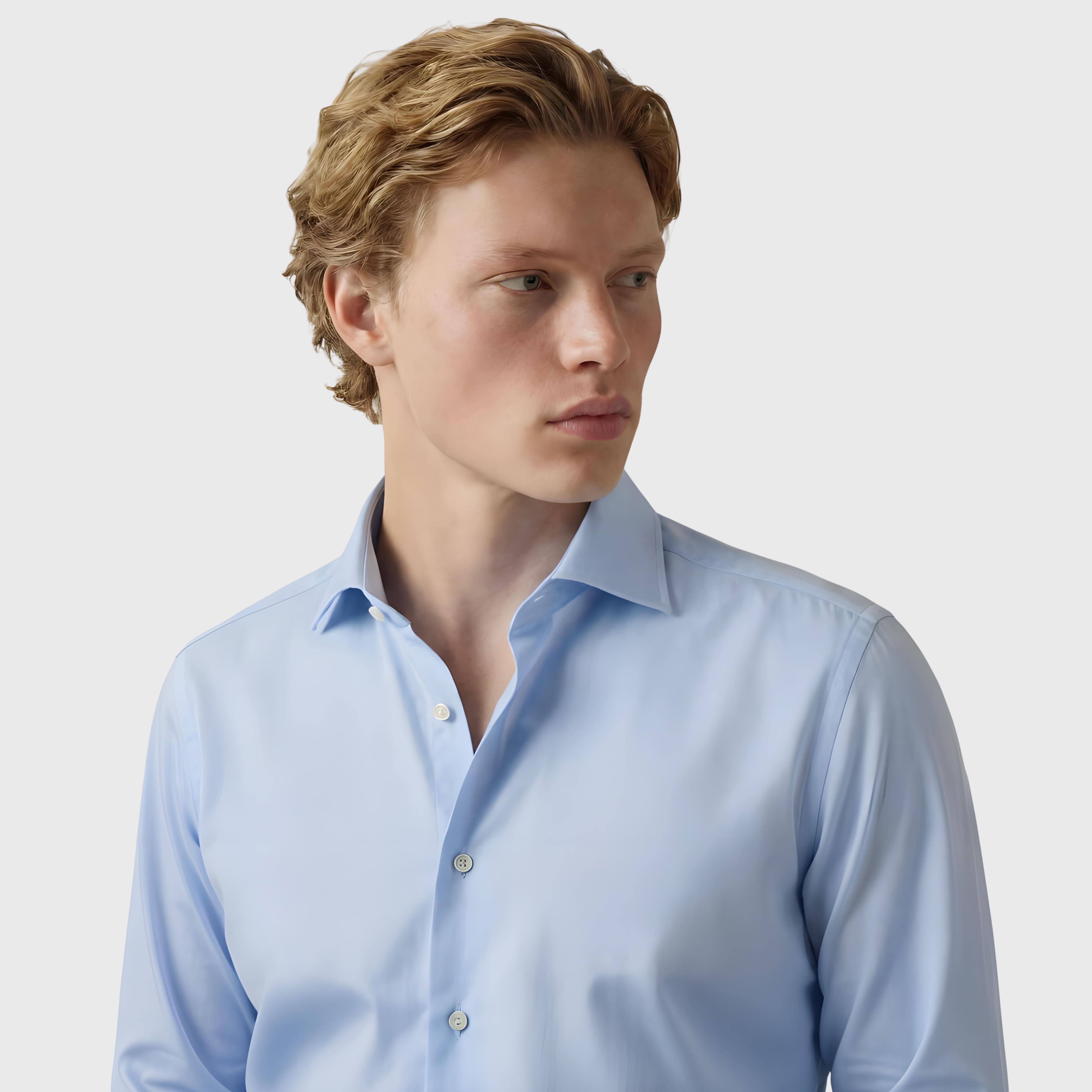 Camicia Milano classica slim fit in cotone con collo francese, azzurra