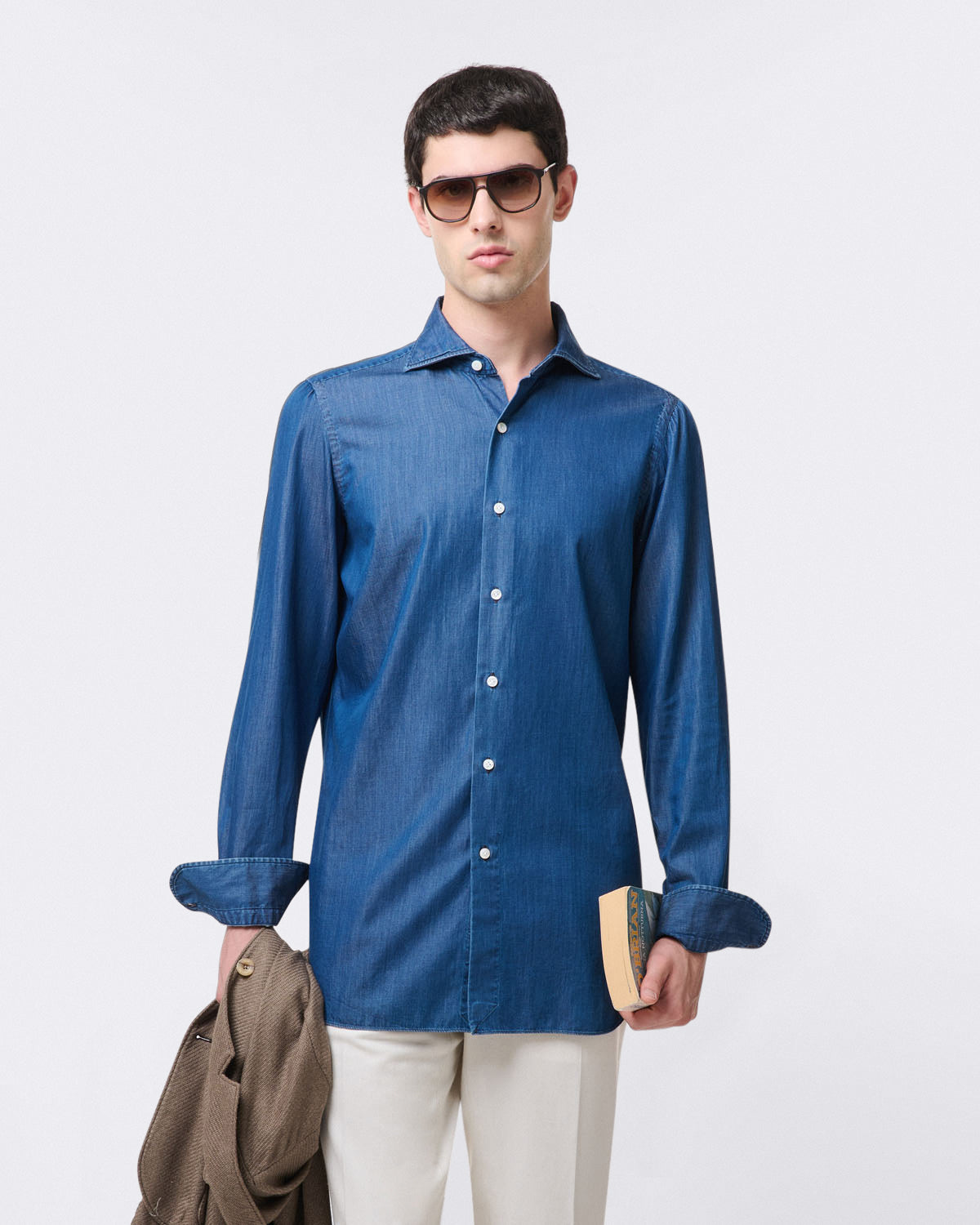 Classic Napoli shirt in Giza 45 Bleach denim