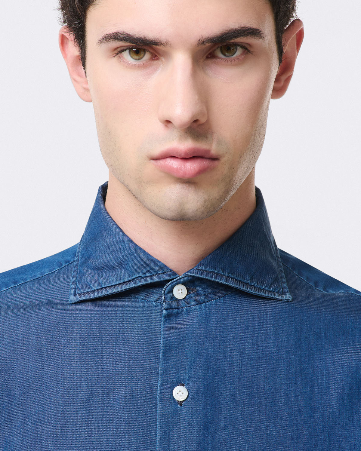Classic Napoli shirt in Giza 45 Bleach denim