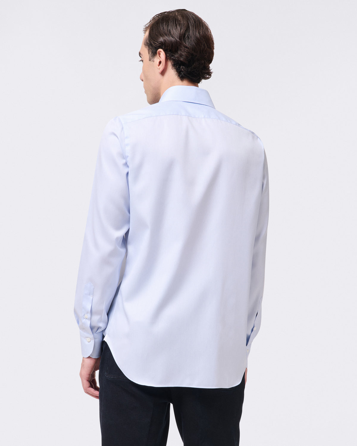 Classic regular fit Traveller shirt in cotton twill Easy to iron