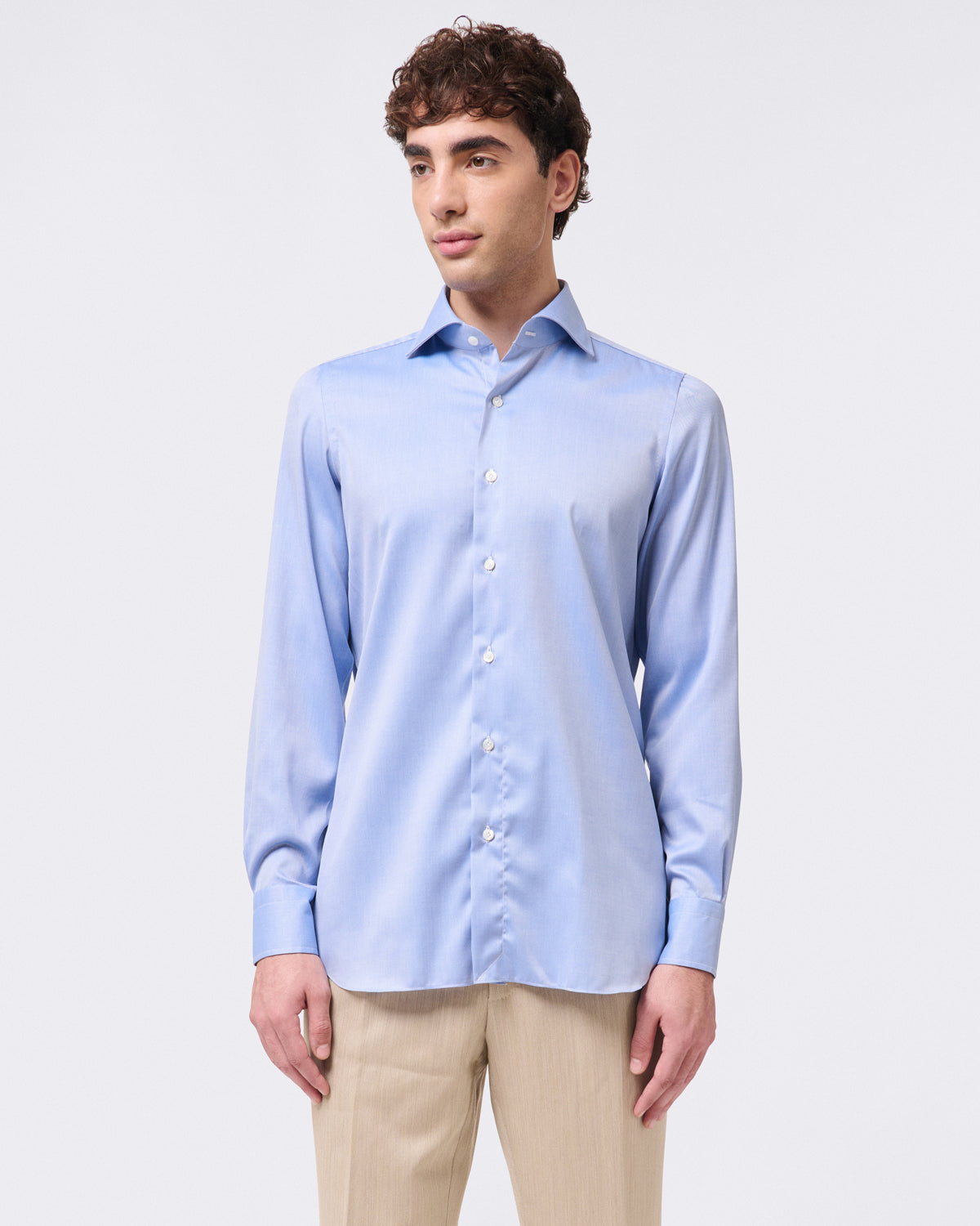 Classic regular fit Traveller shirt in cotton twill Easy to iron
