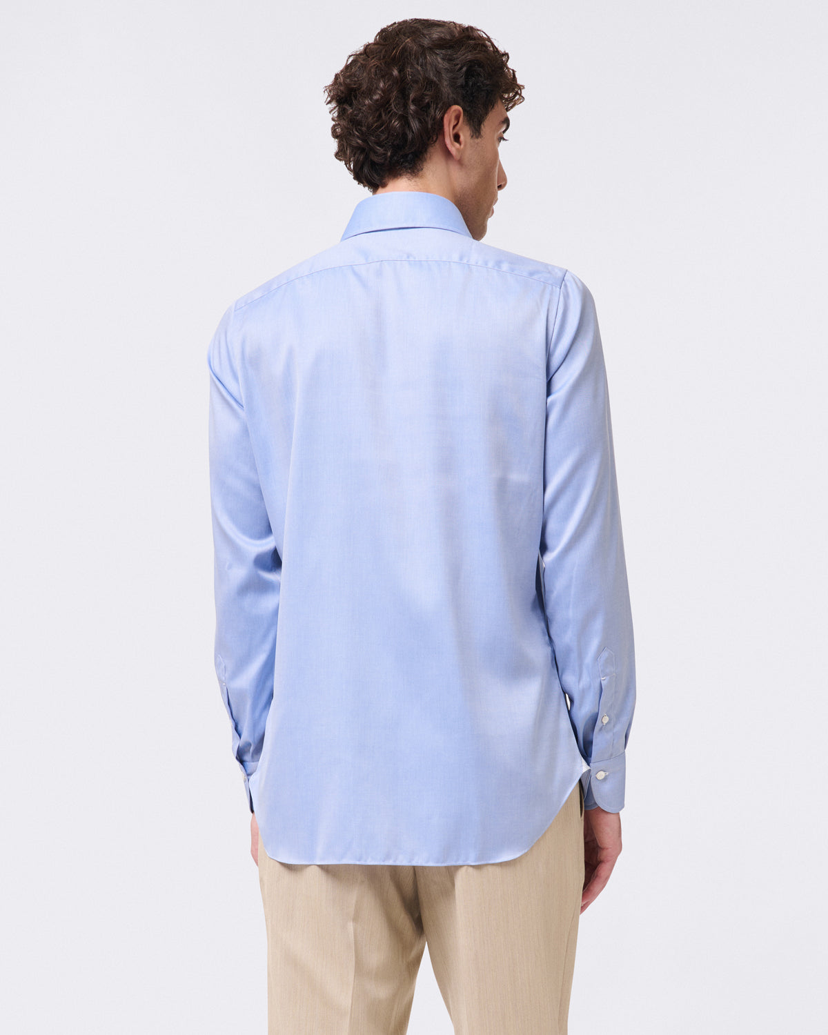 Classic regular fit Traveller shirt in cotton twill Easy to iron