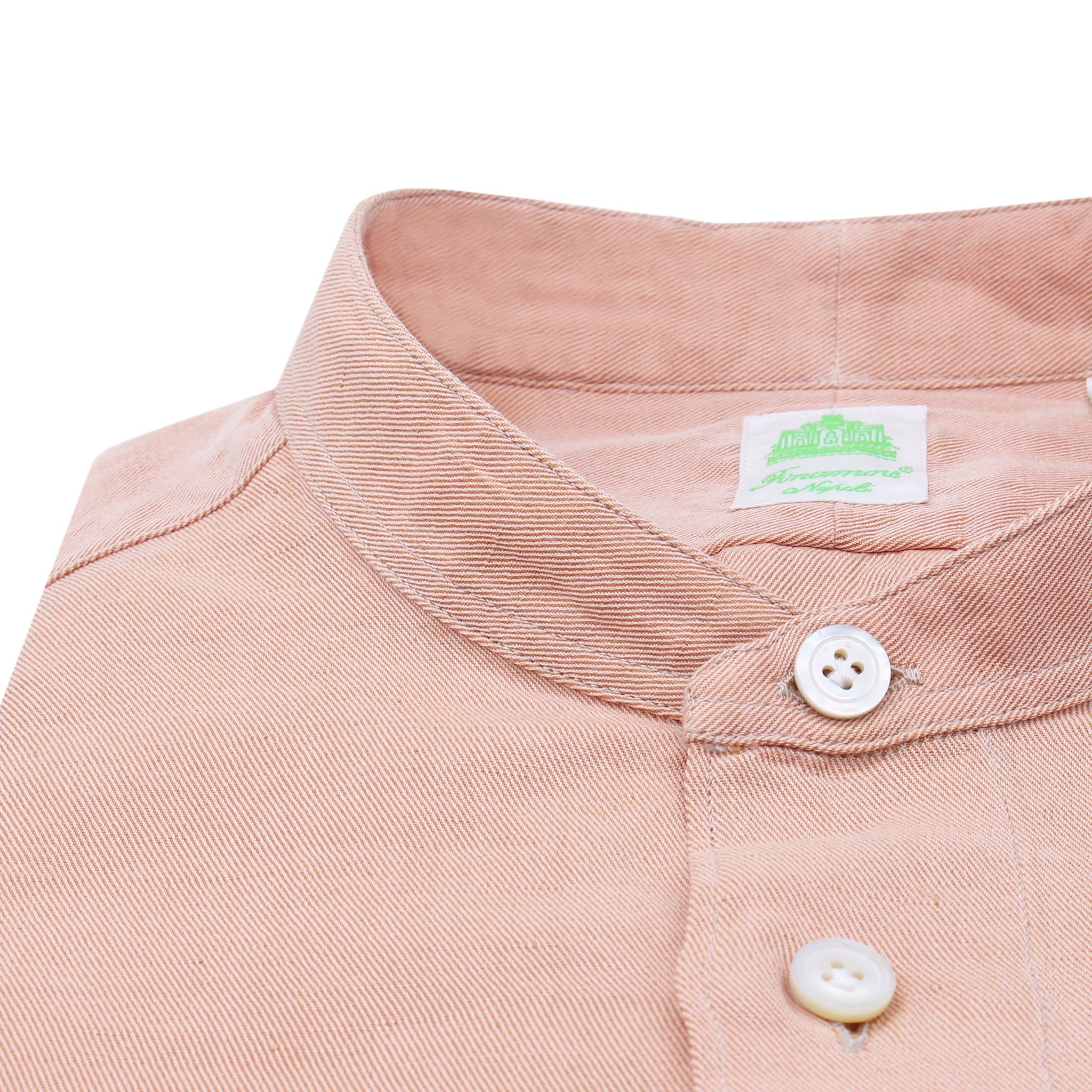 Spring sport shirt in linen and cotton. Short sleeve and front pocket