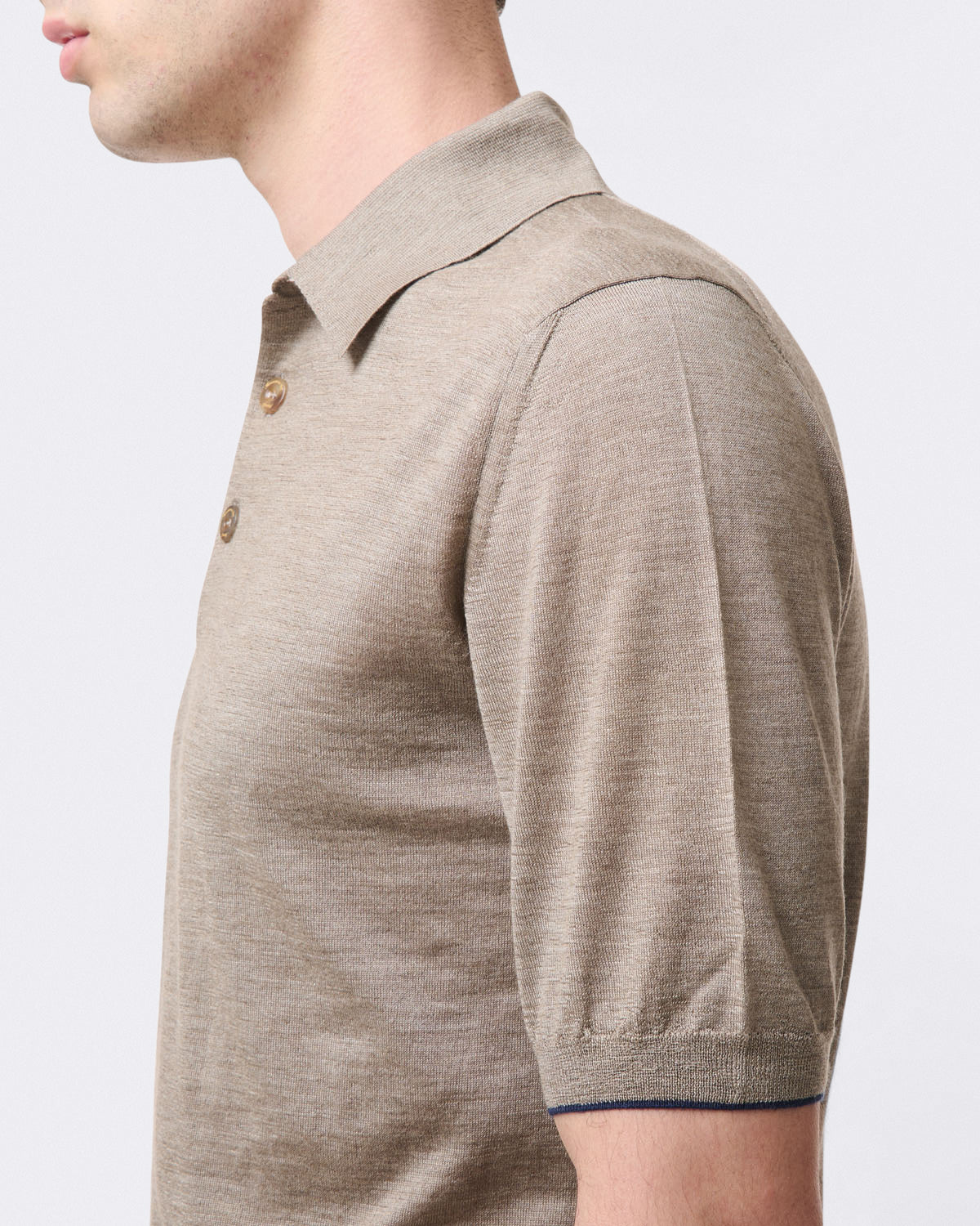 Polo shirt with 3 buttons and short sleeves in cashmere and silk