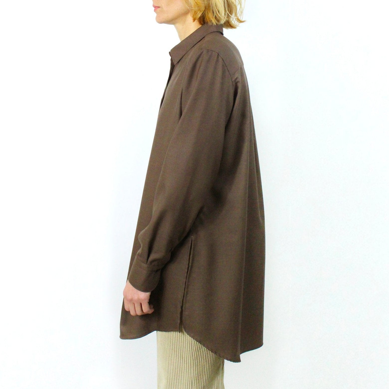 Women's over size shirt in brown cashmere