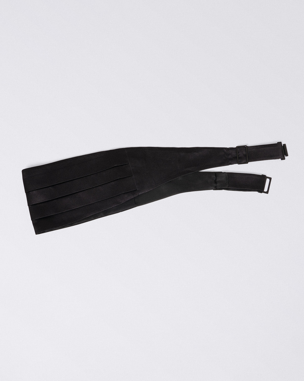 Tuxedo cummerbund handmade in black silk. Adjustable