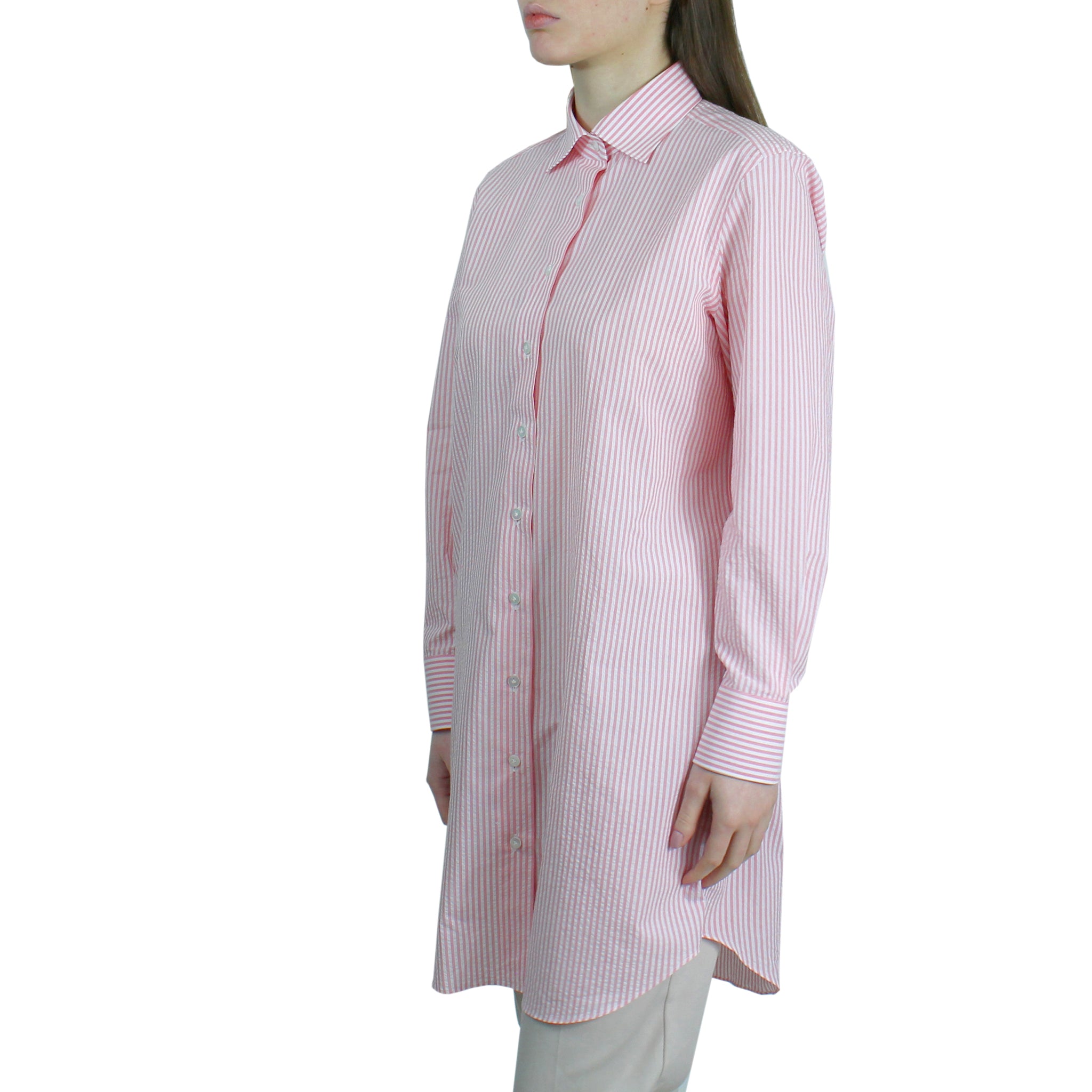 Camicia regular lunga da donna a righe rosa in cotone seersucker 
