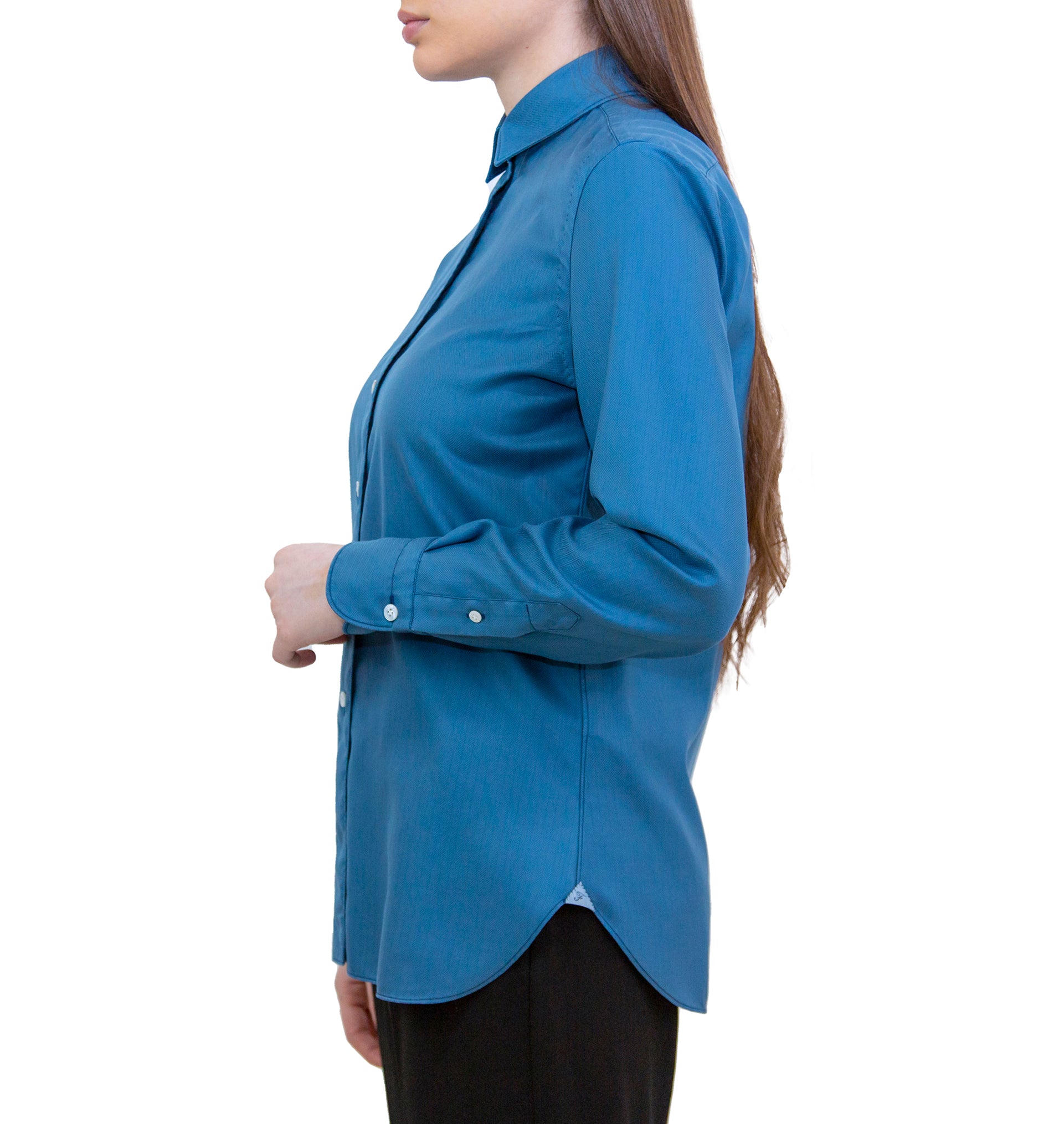 Ivana women's garment-dyed herringbone shirt