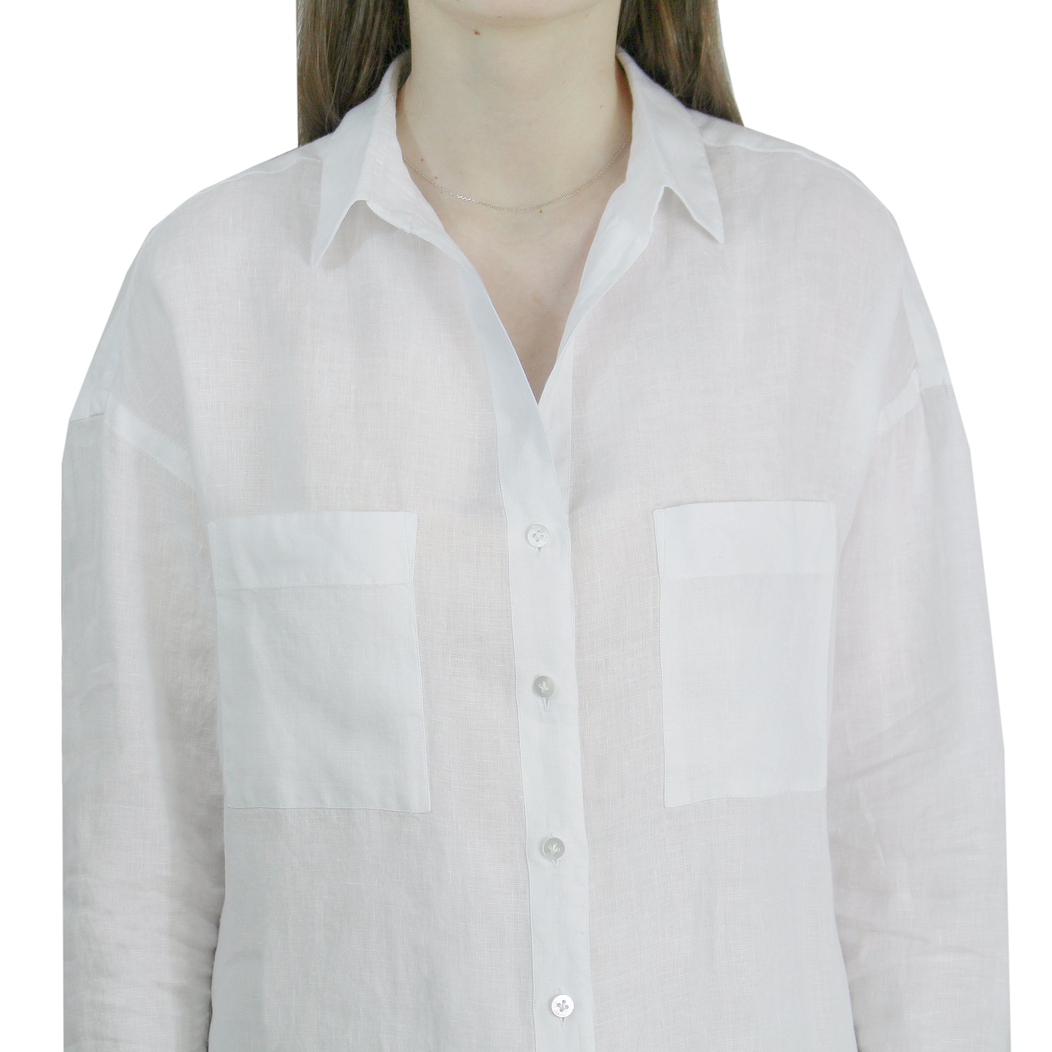 Camicia bianca in lino con tasche e fettuccia per regolare la manica