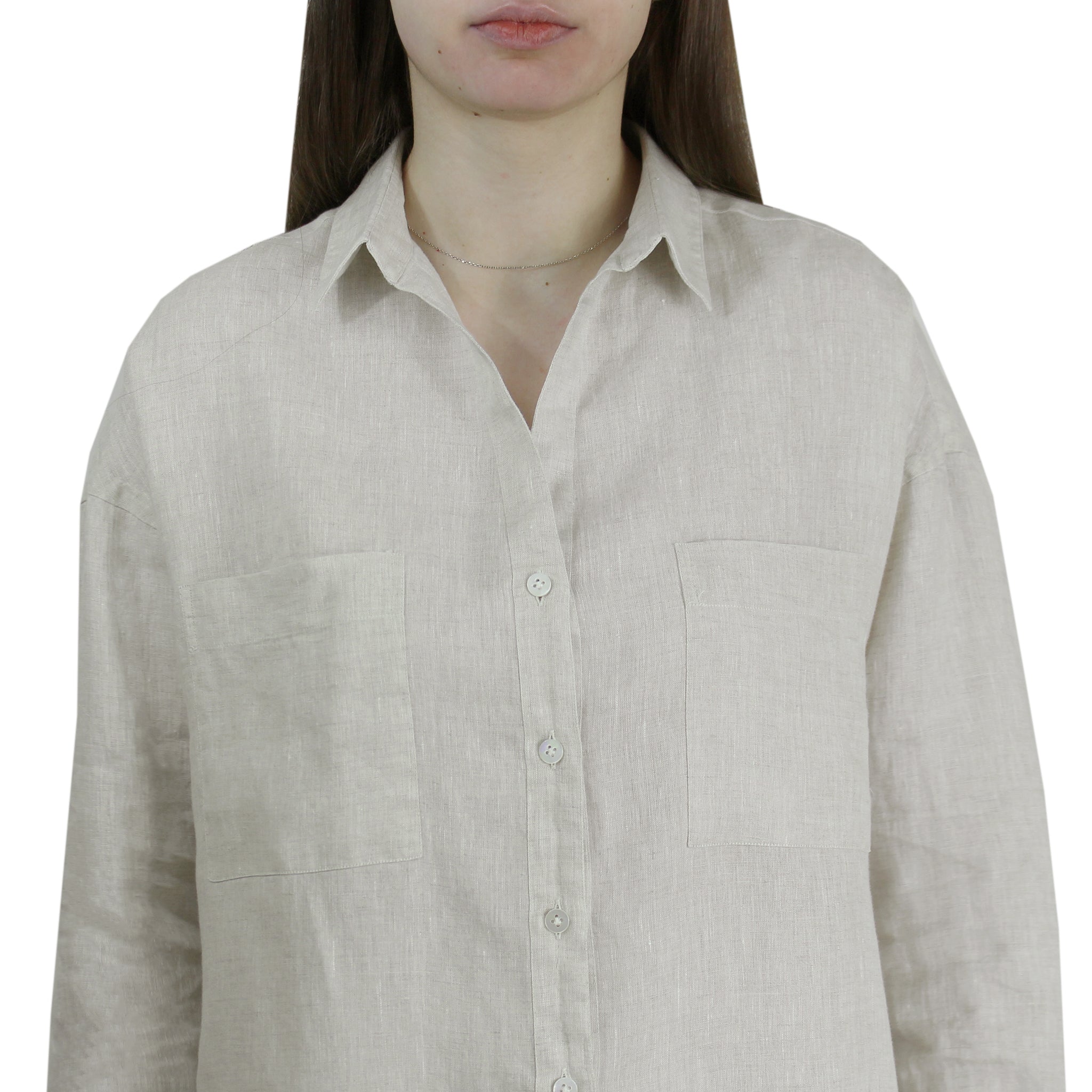 Sand linen shirt with pockets and webbing to adjust the sleeve