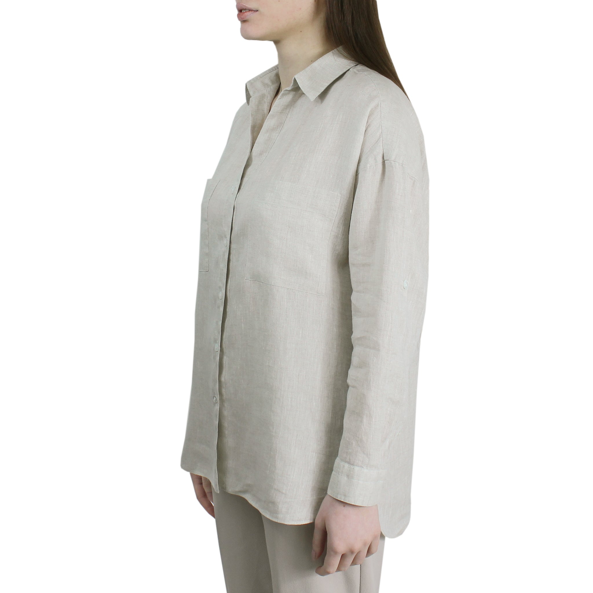 Sand linen shirt with pockets and webbing to adjust the sleeve